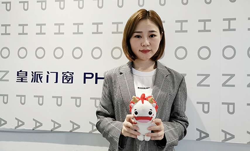 皇派门窗董事长助理朱梦思